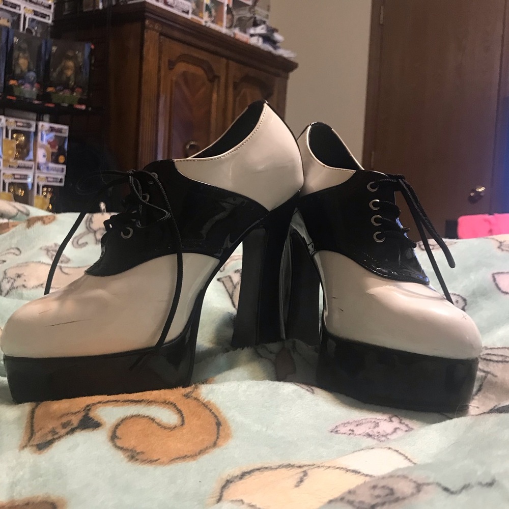 Pleaser size 9 shoes